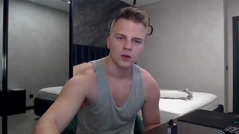 Snapshot of pretty_sweety chatting on 22, 10, 2025 Justin online show from 22, 10, 2025