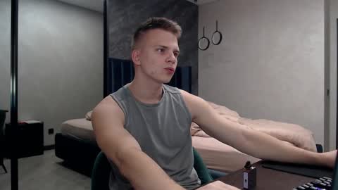 Snapshot of pretty_sweety chatting on 23, 10, 2025 Justin online show from 23, 10, 2025