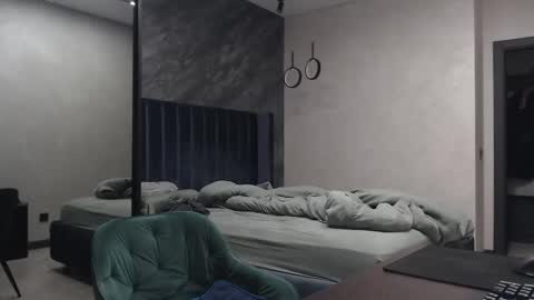 Snapshot of pretty_sweety chatting on 20, 11, 2025 Justin online show from 20, 11, 2025