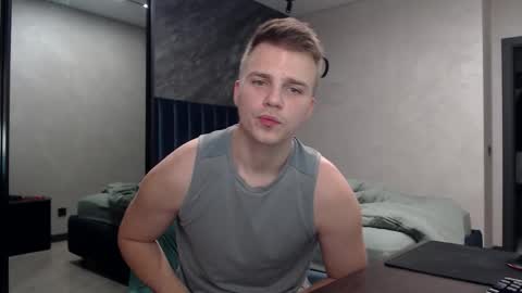 Snapshot of pretty_sweety chatting on 1, 12, 2025 Justin online show from 1, 12, 2025