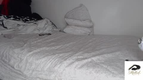 Snapshot of prettyandpeachy chatting on 7, 4, 2026 Mistress Mallad online show from 7, 4, 2026