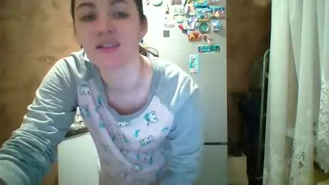 Bella online show from 6, 4, 2026