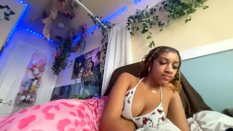 prettyblackgal online show from 24, 11, 2025