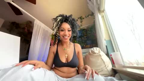 prettyblackgal online show from 2, 2, 2026