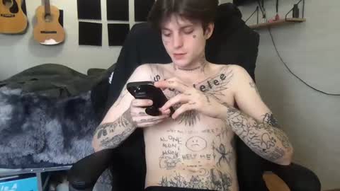 Snapshot of prettyboyszn chatting on 7, 12, 2024 pretty boy online show from 7, 12, 2024