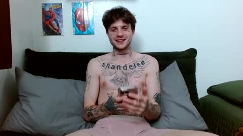 Snapshot of prettyboyszn chatting on 26, 9, 2025 pretty boy online show from 26, 9, 2025