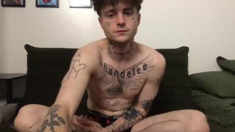 Snapshot of prettyboyszn chatting on 15, 10, 2025 pretty boy online show from 15, 10, 2025