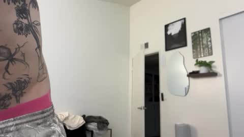 Snapshot of prettyboyszn chatting on 25, 5, 2026 pretty boy online show from 25, 5, 2026