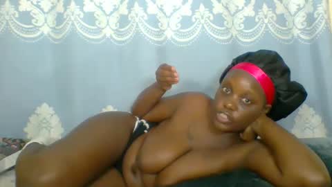 Snapshot of prettydarkskin002 chatting on 31, 1, 2026 SHANIA online show from 31, 1, 2026