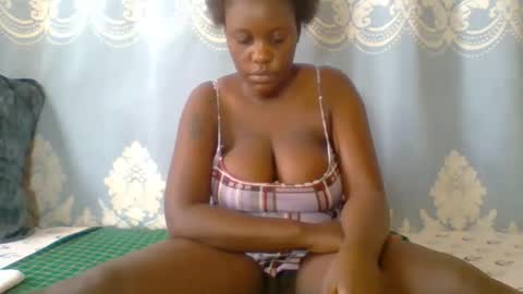 Snapshot of prettydarkskin002 chatting on 20, 2, 2026 SHANIA online show from 20, 2, 2026
