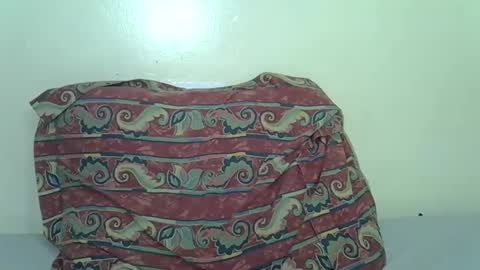 Snapshot of prettyliz30 chatting on 18, 10, 2025 LILIAN online show from 18, 10, 2025