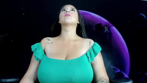 Laura  Onlyfans   40OFF online show from 23, 1, 2025