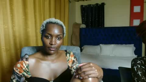 Snapshot of prettyquee chatting on 18, 6, 2026 sasha online show from 18, 6, 2026