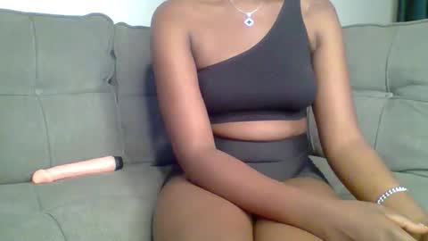 Snapshot of prettyqueen254 chatting on 29, 9, 2025 pretty queen online show from 29, 9, 2025