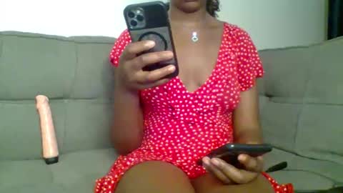 Snapshot of prettyqueen254 chatting on 28, 10, 2025 pretty queen online show from 28, 10, 2025