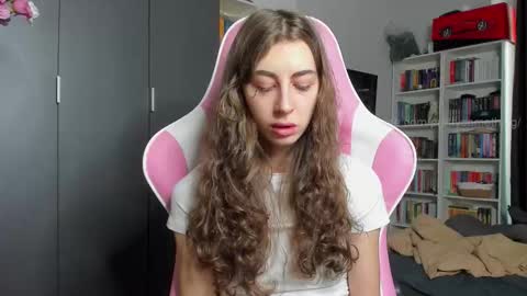 Sophie  next stream will be at Monday  i will wait you guys  online show from 16, 2, 2026