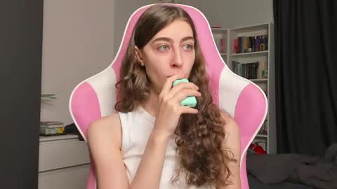 Sophie  next stream will be at Monday  i will wait you guys  online show from 21, 5, 2026