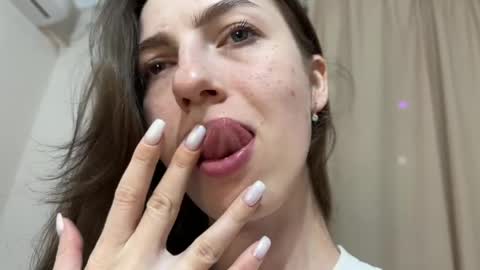 Snapshot of prettyyy_angel chatting on 9, 5, 2026 prettyyy_angel online show from 9, 5, 2026