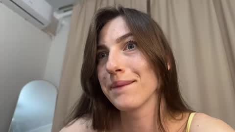 Snapshot of prettyyy_angel chatting on 13, 5, 2026 prettyyy_angel online show from 13, 5, 2026