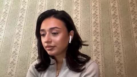 Snapshot of pricillalivsey chatting on 28, 11, 2025 Sofi online show from 28, 11, 2025