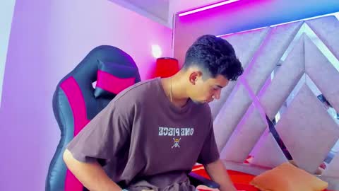 prince_arthur77 online show from 26, 11, 2025