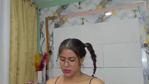 Snapshot of princesanddark chatting on 30, 11, 2025 PrincesANDdark online show from 30, 11, 2025