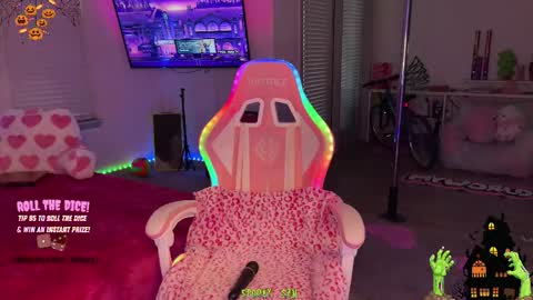 Cece  NEXT LIVESTREAM -- DEC. 4th  7 PM CST online show from 29, 10, 2025