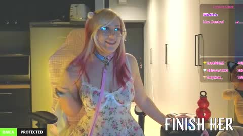 Yo Im Sofiee online show from 30, 3, 2026