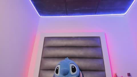 princess_tokyo_ online show from 27, 11, 2025