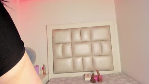 princess_tokyo_ online show from 1, 12, 2025