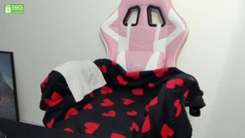 Snapshot of princesse_katey chatting on 6, 2, 2025 miss me check out my YT   online show from 6, 2, 2025