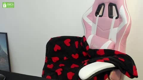 Snapshot of princesse_katey chatting on 7, 2, 2025 miss me check out my YT   online show from 7, 2, 2025