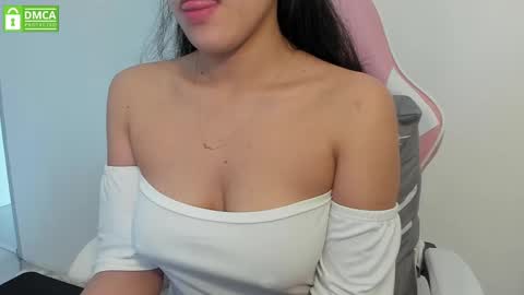 Snapshot of princesse_katey chatting on 10, 3, 2025 miss me check out my YT   online show from 10, 3, 2025