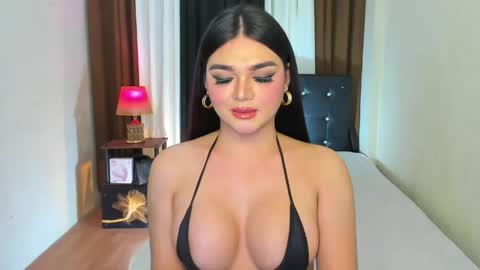 Snapshot of princesshugecumontop chatting on 6, 5, 2026 PrincessDONT FORGET TO FOLLOW ME online show from 6, 5, 2026