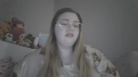 Snapshot of princesskitty_c chatting on 10, 9, 2025 Princess Kitty online show from 10, 9, 2025