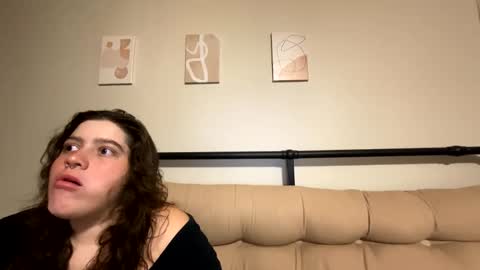 Snapshot of princesslaylaa chatting on 5, 12, 2025 princessviccxo online show from 5, 12, 2025