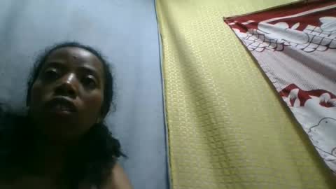 prisca880319 online show from 15, 4, 2026