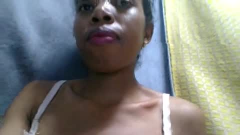 prisca880319 online show from 16, 4, 2026