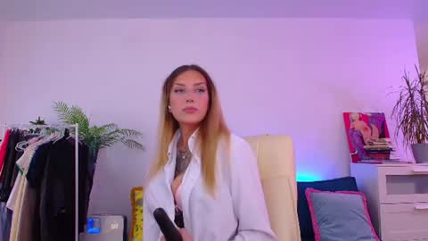 Nansy online show from 12, 7, 2026