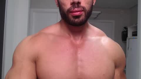 Snapshot of promuscles4u chatting on 12, 12, 2024 promuscles4u online show from 12, 12, 2024