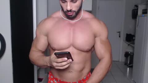 Snapshot of promuscles4u chatting on 13, 12, 2024 promuscles4u online show from 13, 12, 2024