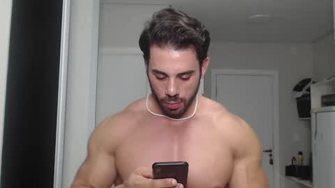 Snapshot of promuscles4u chatting on 28, 12, 2024 promuscles4u online show from 28, 12, 2024