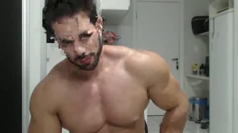 Snapshot of promuscles4u chatting on 5, 1, 2025 promuscles4u online show from 5, 1, 2025