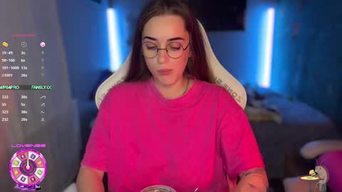 Queen of Pain online show from 20, 12, 2025