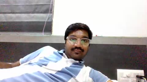 Snapshot of ptl1711 chatting on 28, 5, 2026 ptl1711 online show from 28, 5, 2026