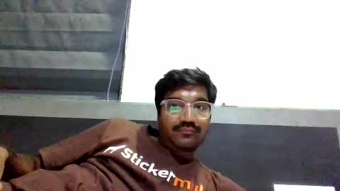 Snapshot of ptl1711 chatting on 29, 5, 2026 ptl1711 online show from 29, 5, 2026