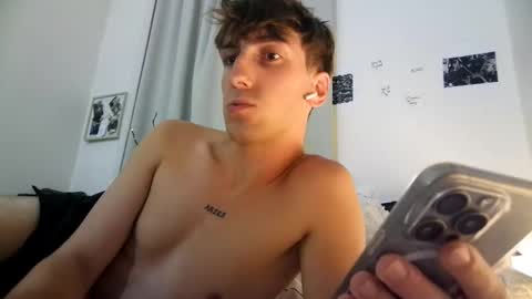 Snapshot of pttvnvkk chatting on 28, 1, 2025 pttvnvkk online show from 28, 1, 2025