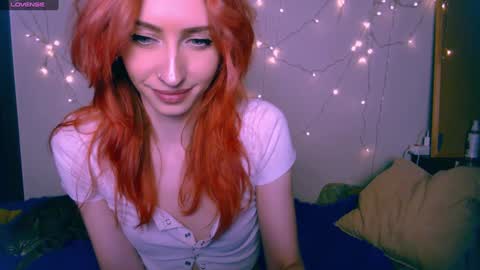 Snapshot of pufpufog chatting on 11, 12, 2024 EsteticHouse online show from 11, 12, 2024