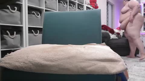 Puggie -  online show from 15, 2, 2025