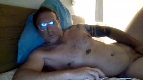 Snapshot of pulllin4u chatting on 25, 4, 2026 pulllin4u online show from 25, 4, 2026